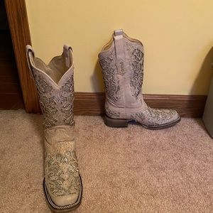 I have had these for less than a year and wore 1 time.